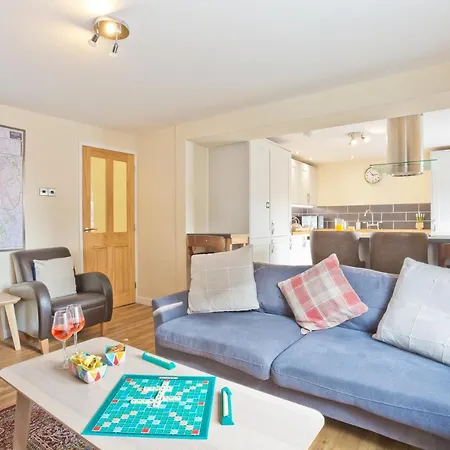 Holiday home Harley House